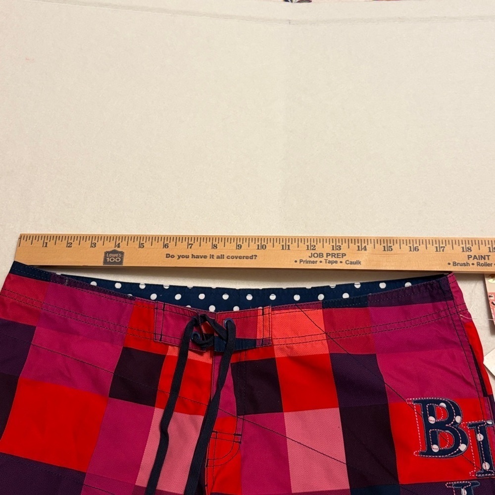 billabong Board Shorts - Picture 8 of 10
